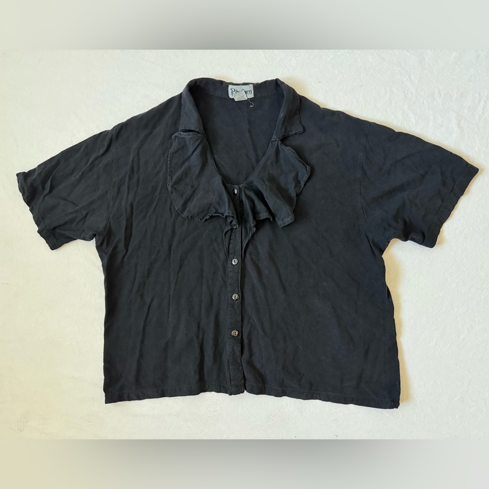 Vintage Rhythm Black Button-Down Shirt with Ruffle Detail 90s